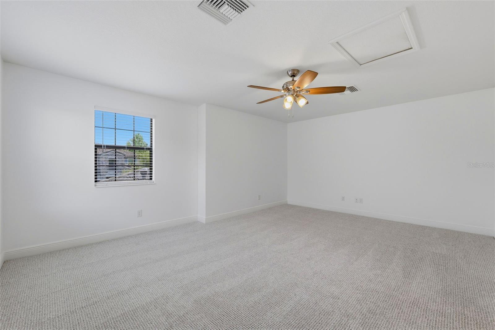 2451 Slade Ave Property Photo 48
