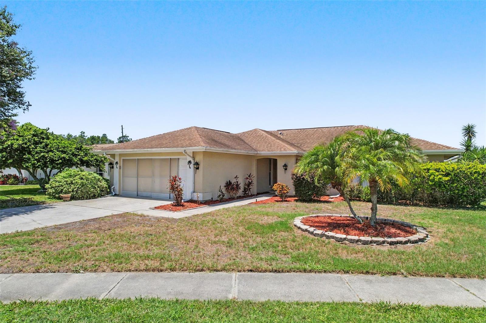 3723 SARAZEN DR Property Photo 1