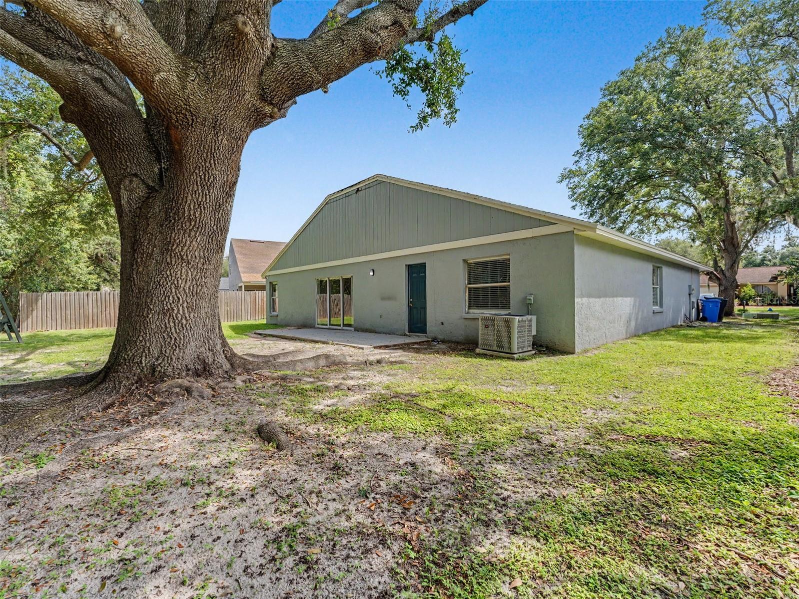 1328 Gangplank Dr Property Photo 13