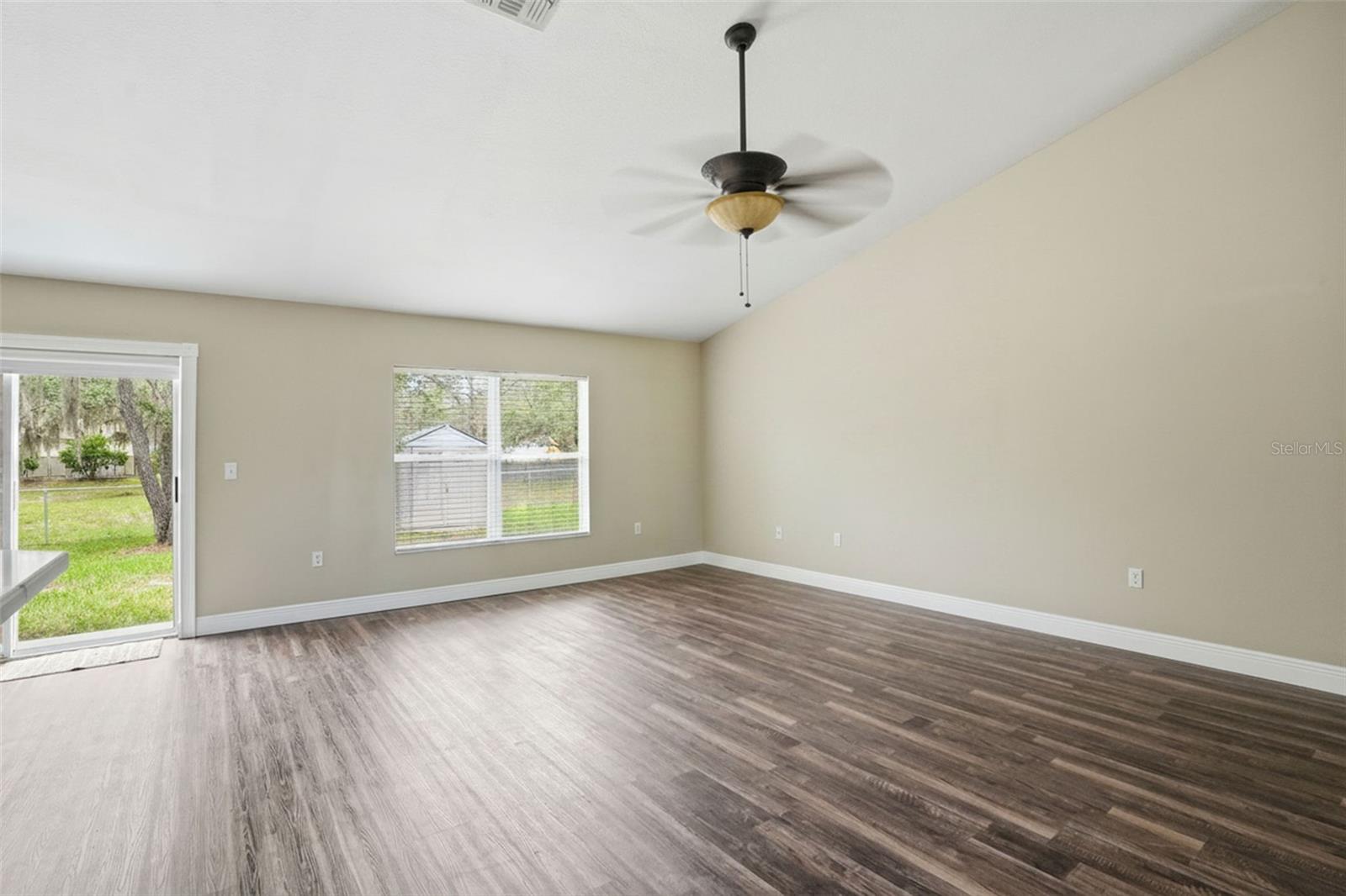 10487 Bradford St Property Photo 19