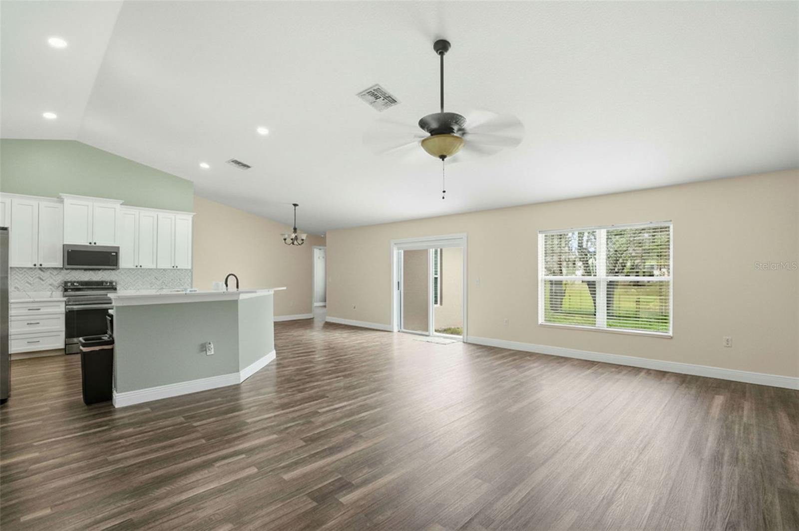 10487 Bradford St Property Photo 21