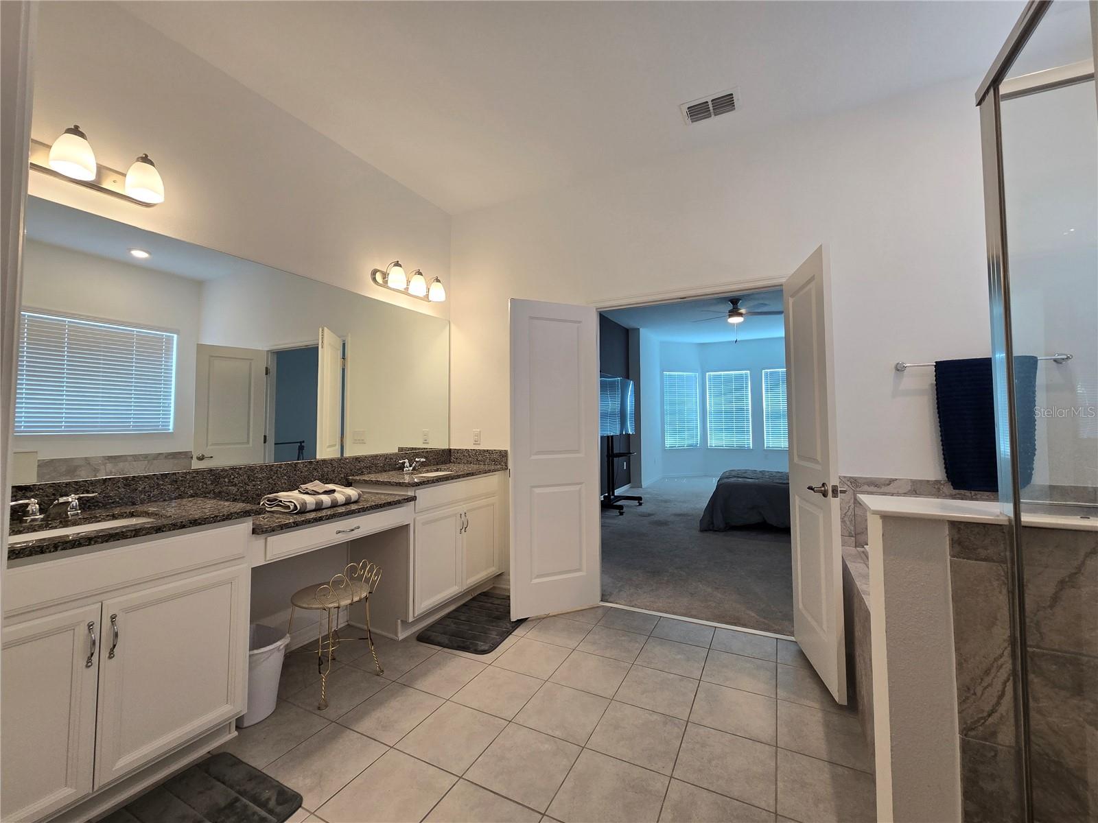 863 W Bayshore Dr Property Photo 14