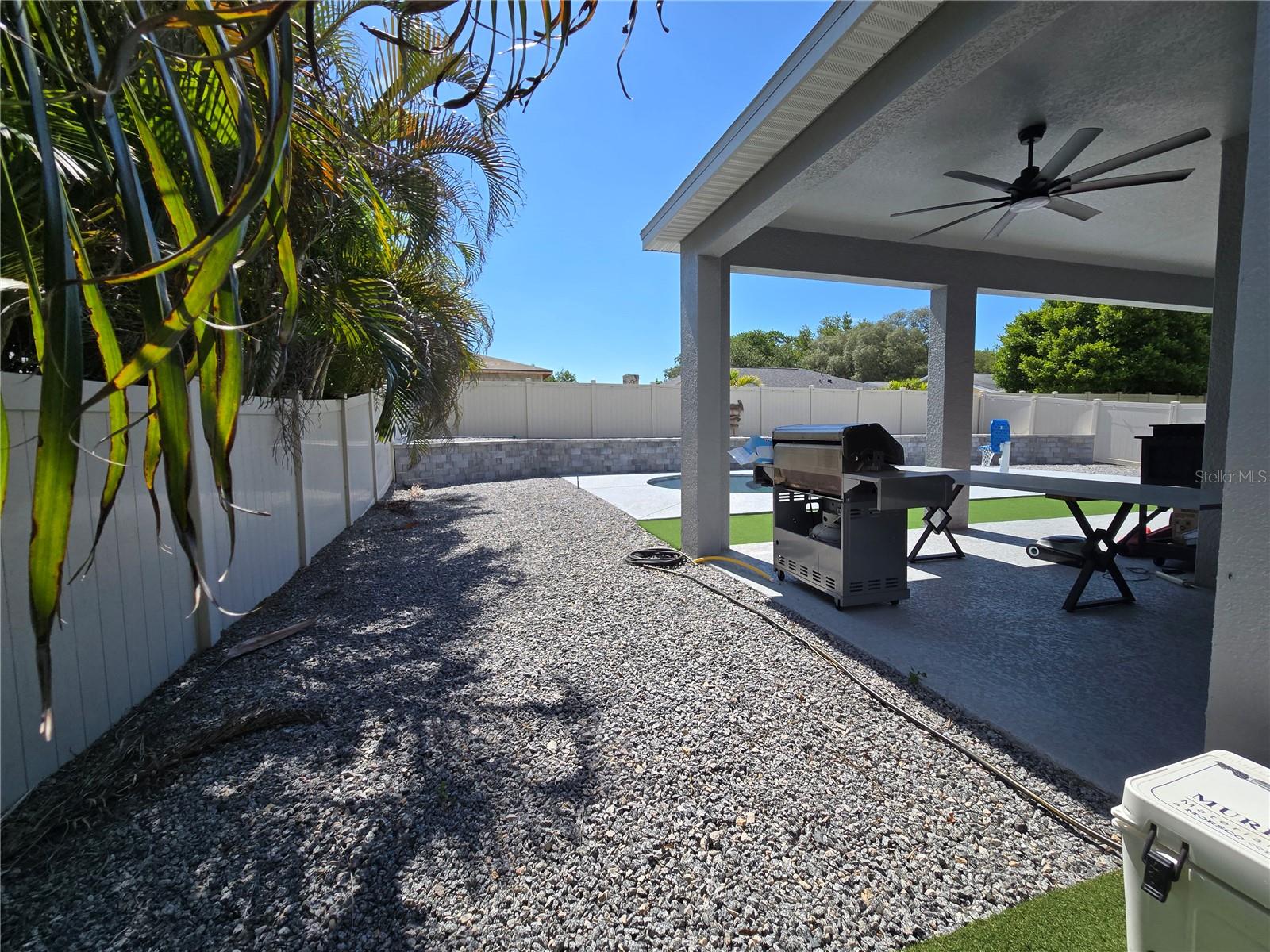 863 W Bayshore Dr Property Photo 15