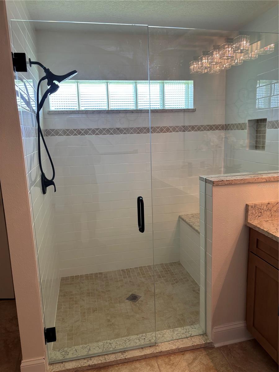 5514 Gridley Ln Property Photo 16