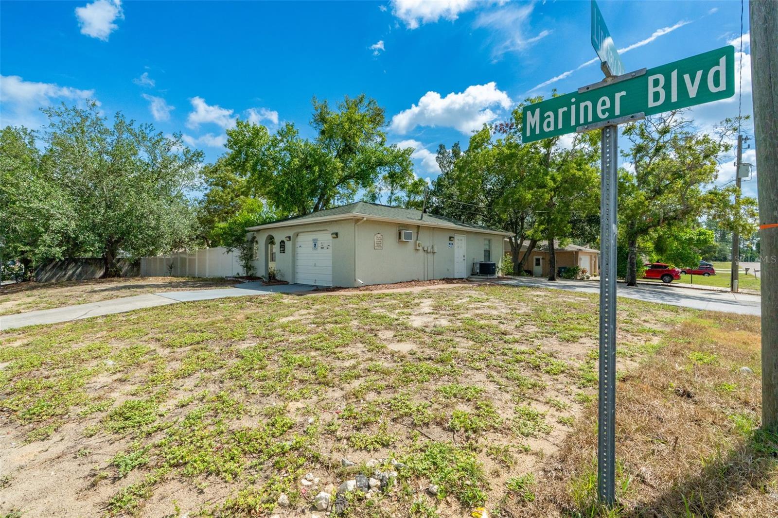1492 Mariner Blvd Property Photo 4