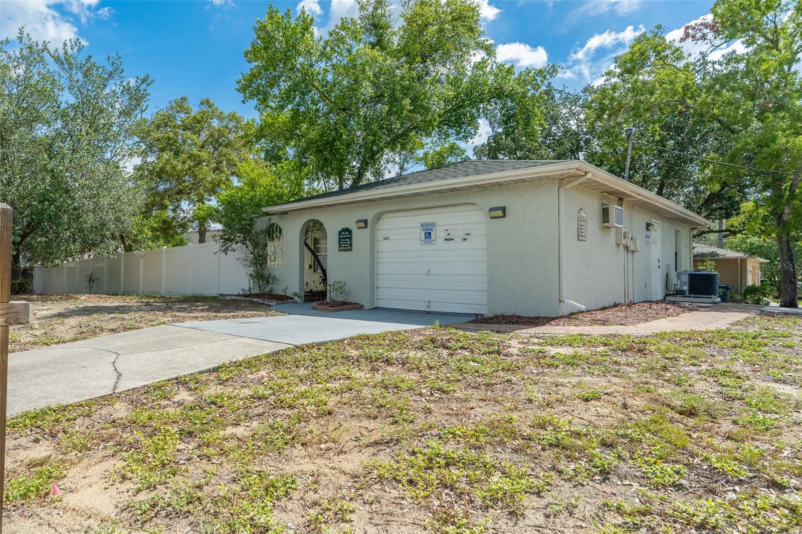 1492 Mariner Blvd Property Photo 15