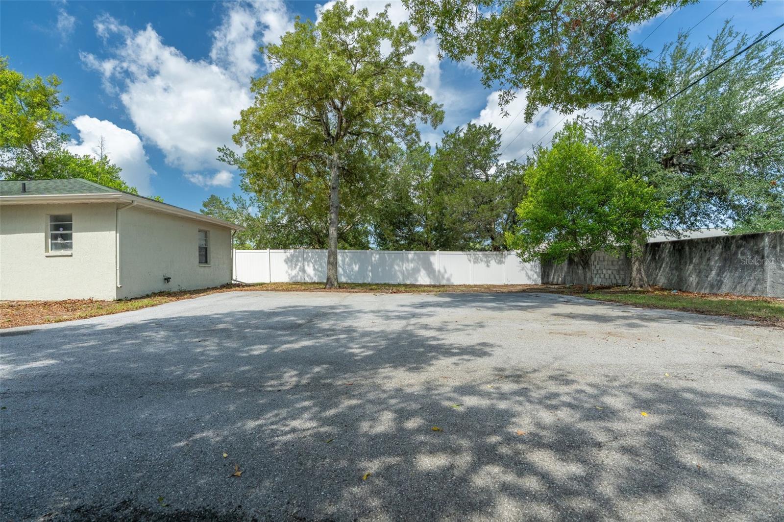 1492 Mariner Blvd Property Photo 43
