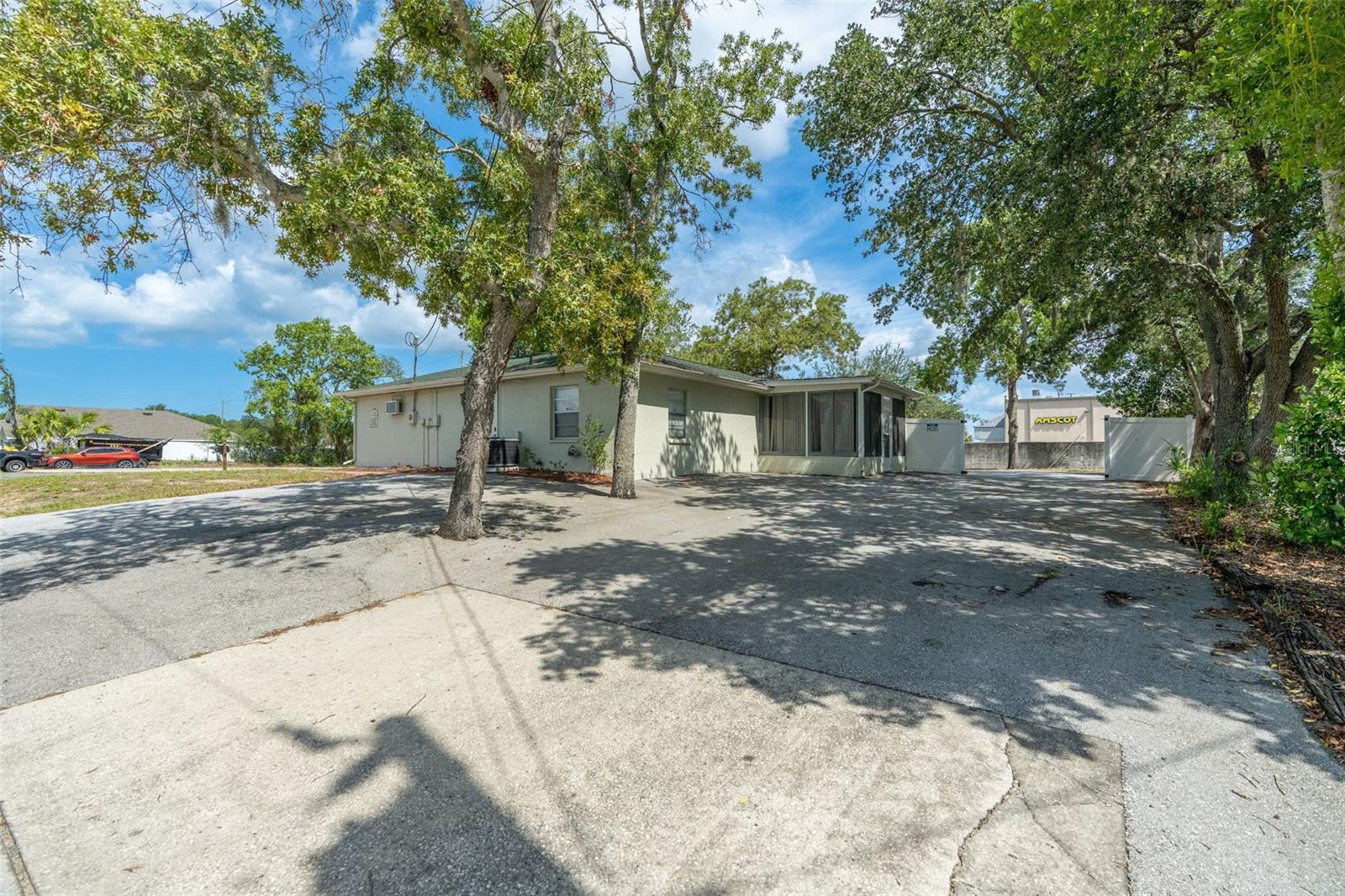 1492 Mariner Blvd Property Photo 45
