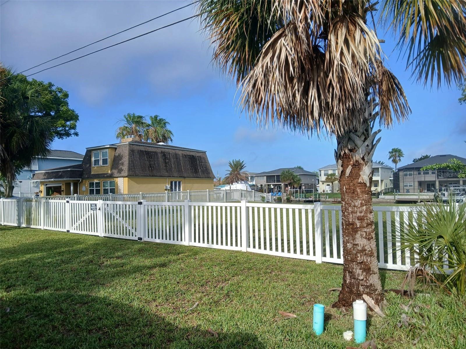 4489 Burmuda Dr Property Photo 2