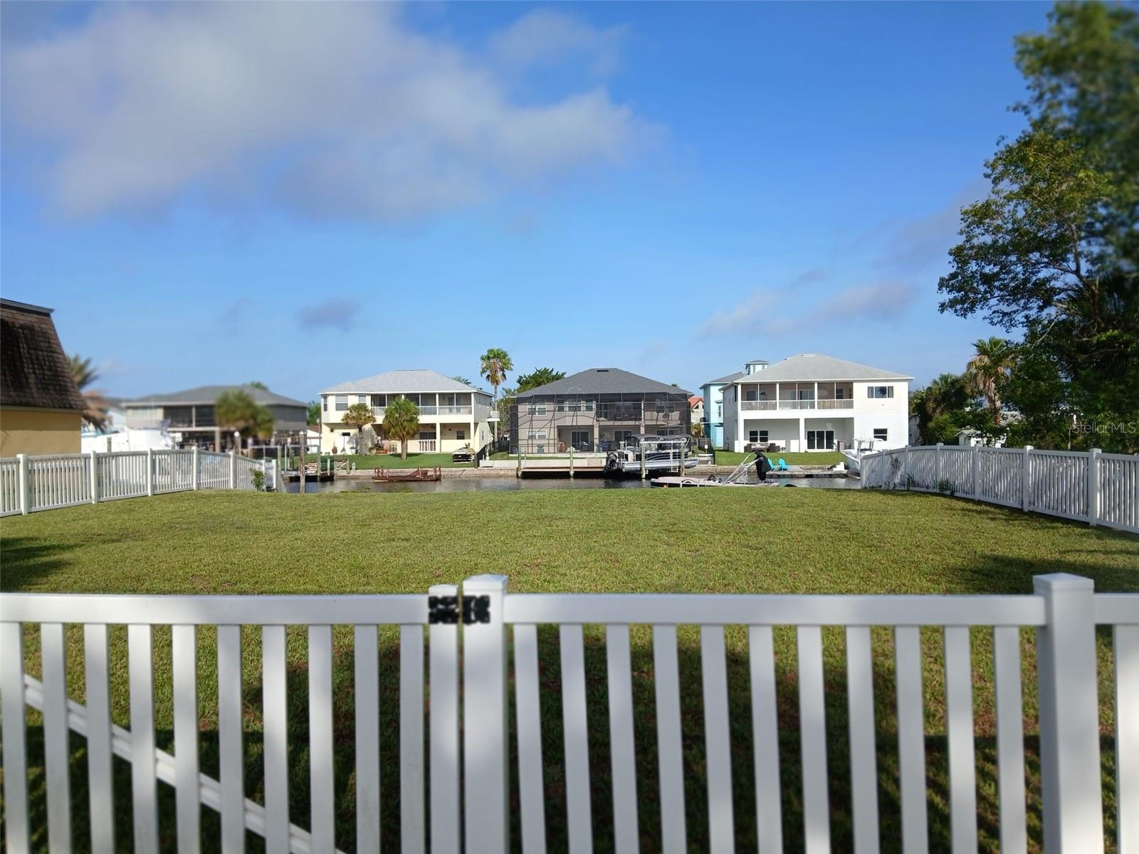 4489 Burmuda Dr Property Photo 4