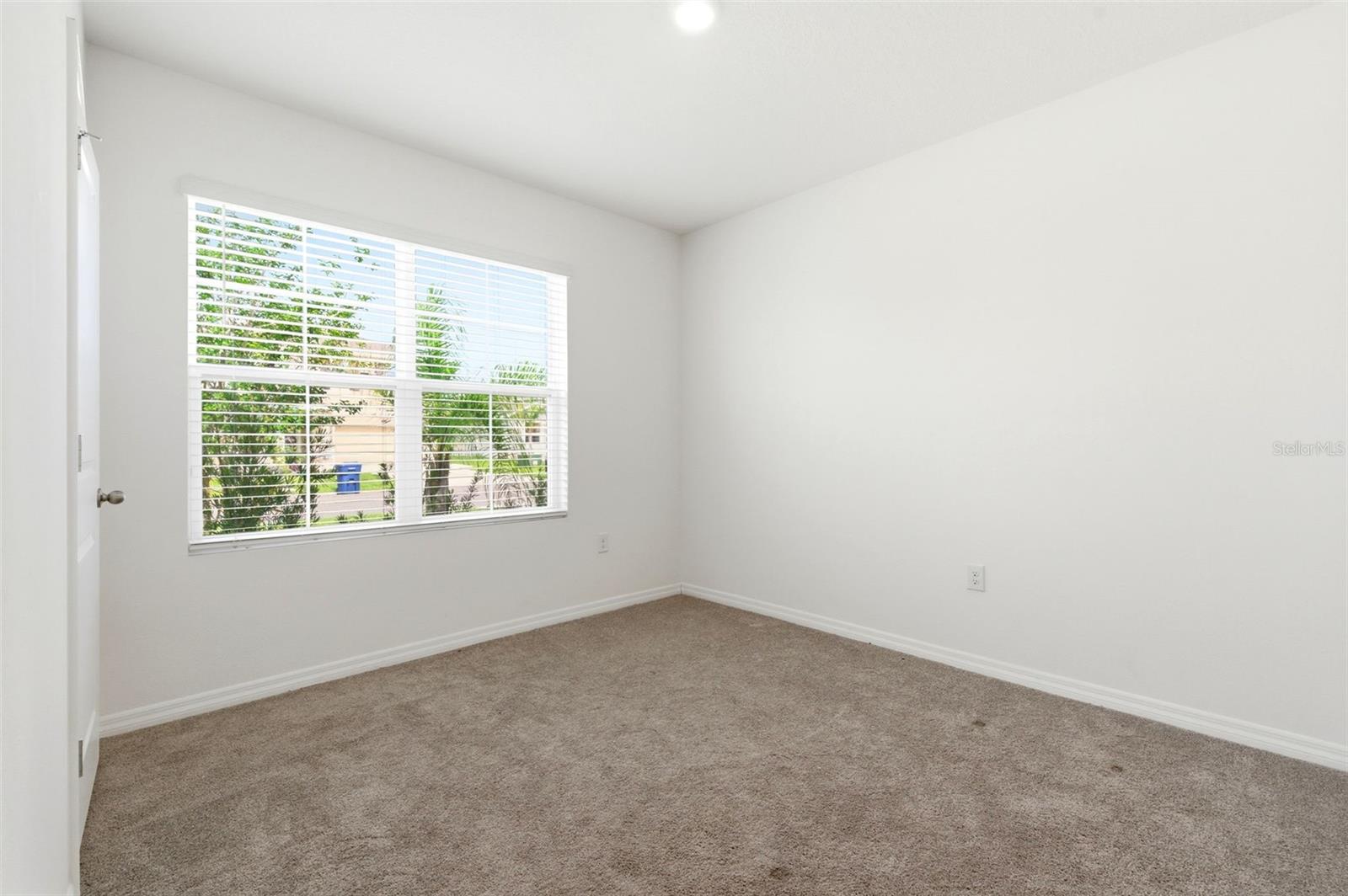 9014 Forge Breeze Loop Property Photo 8