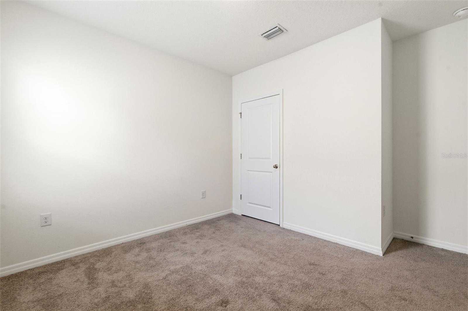 9014 Forge Breeze Loop Property Photo 14
