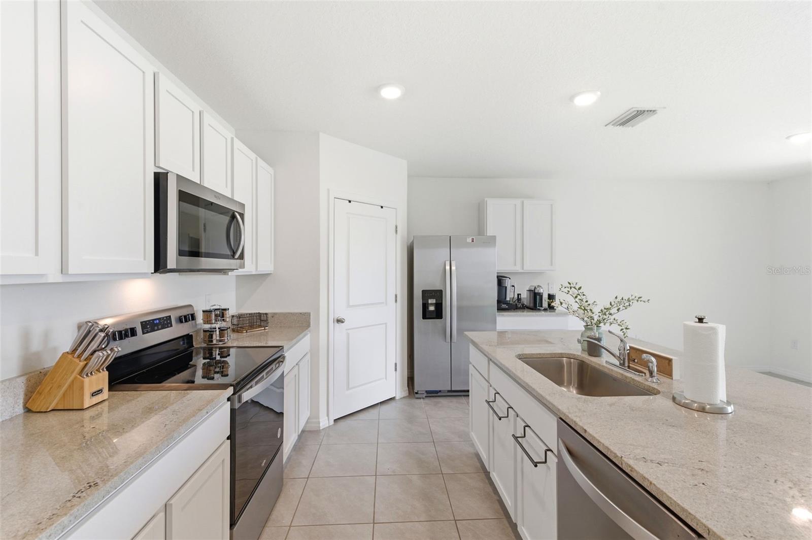 9014 Forge Breeze Loop Property Photo 21