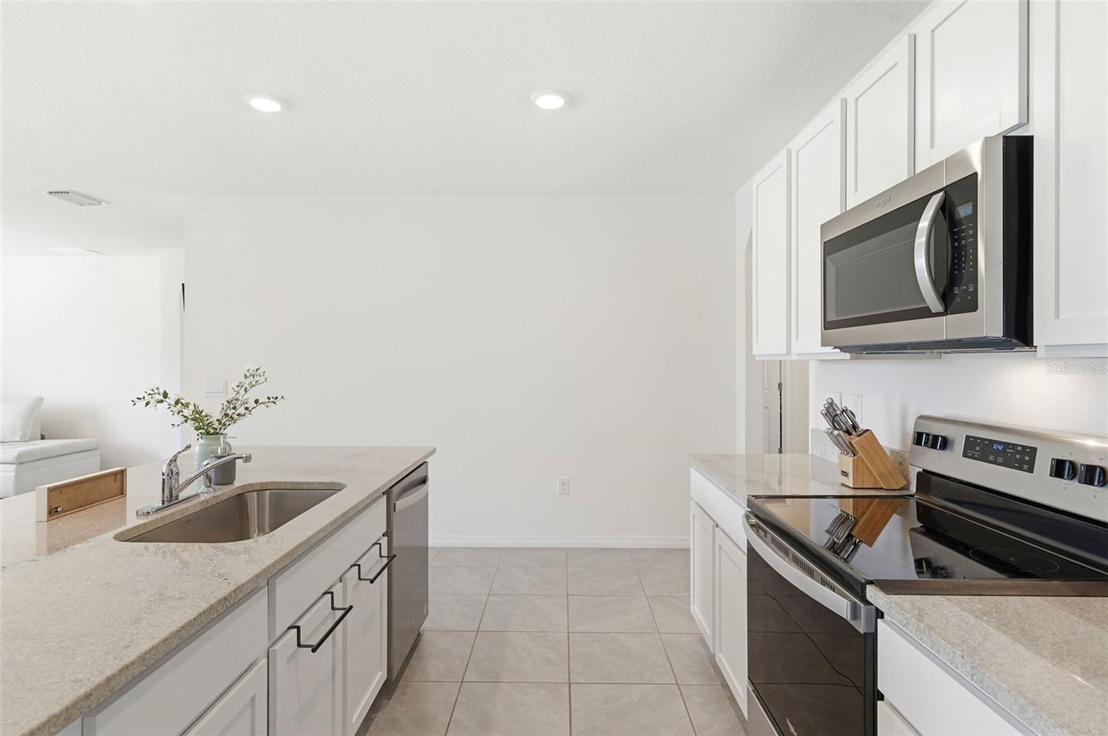 9014 Forge Breeze Loop Property Photo 27