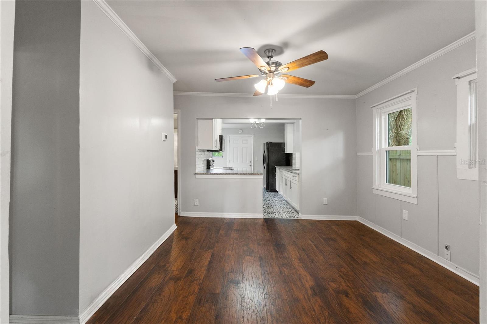 5518 11th St Property Photo 3