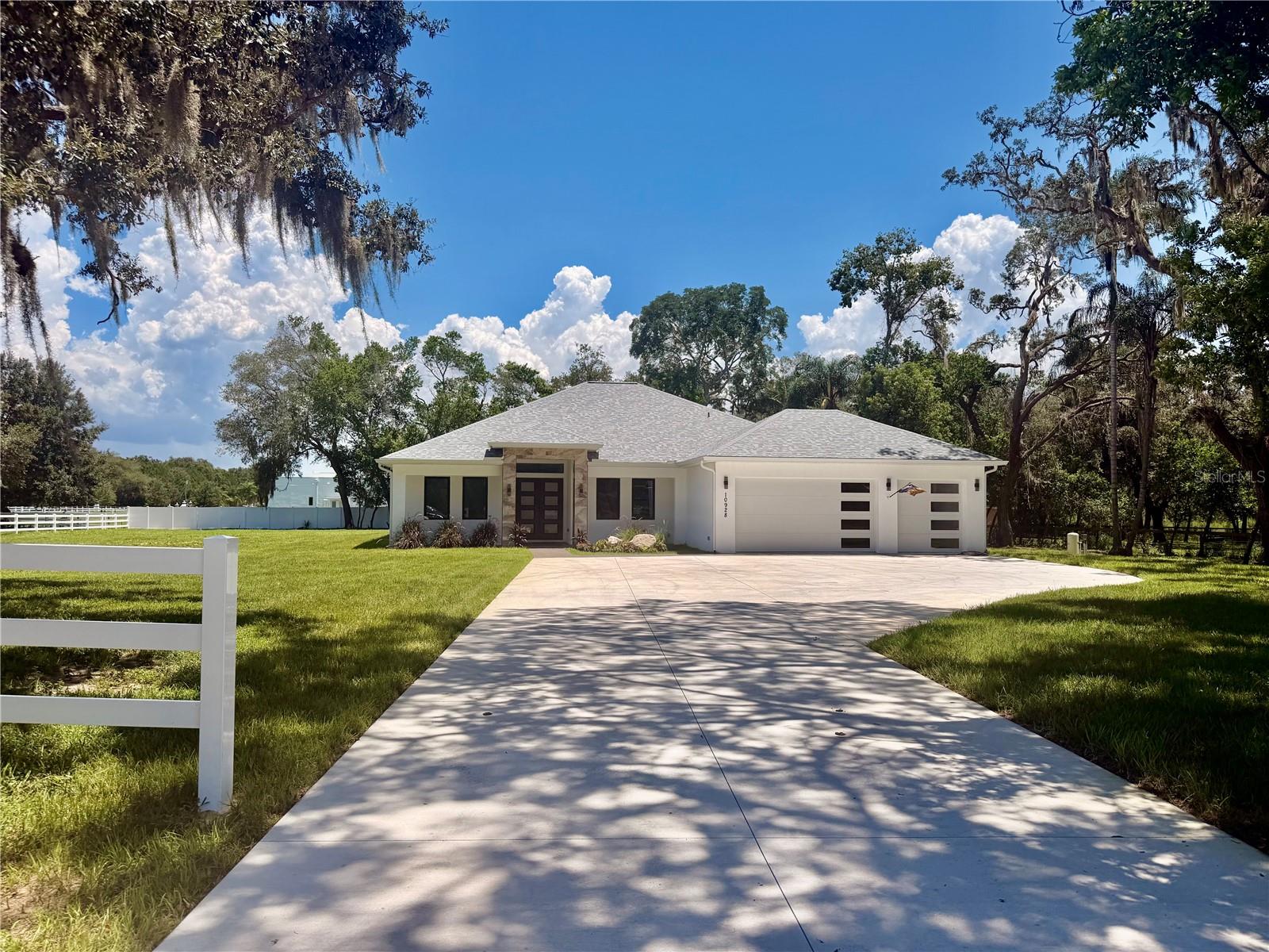 10928 Osceola Dr Property Photo 1