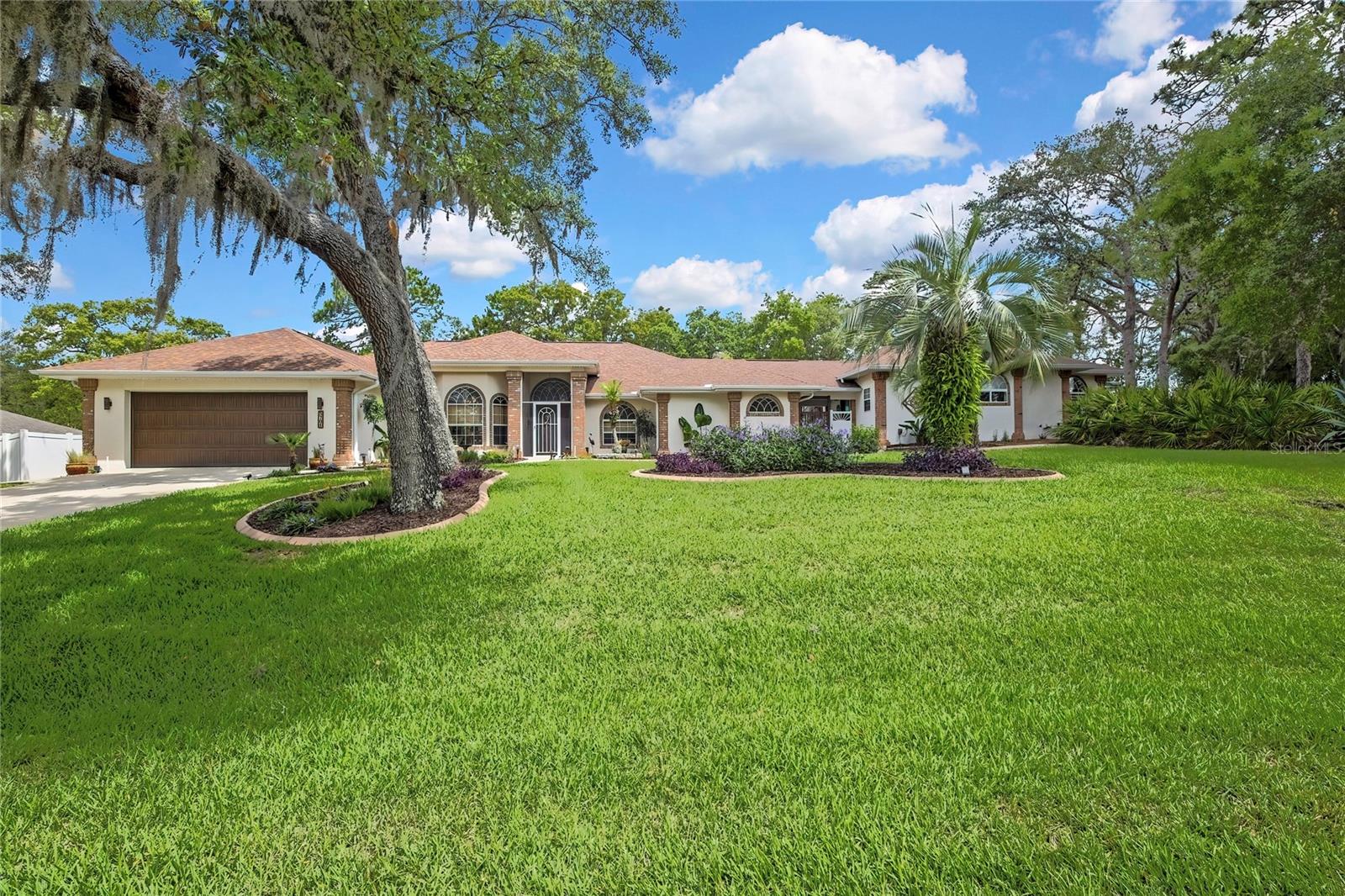 5701 W Chive Loop Property Photo 1