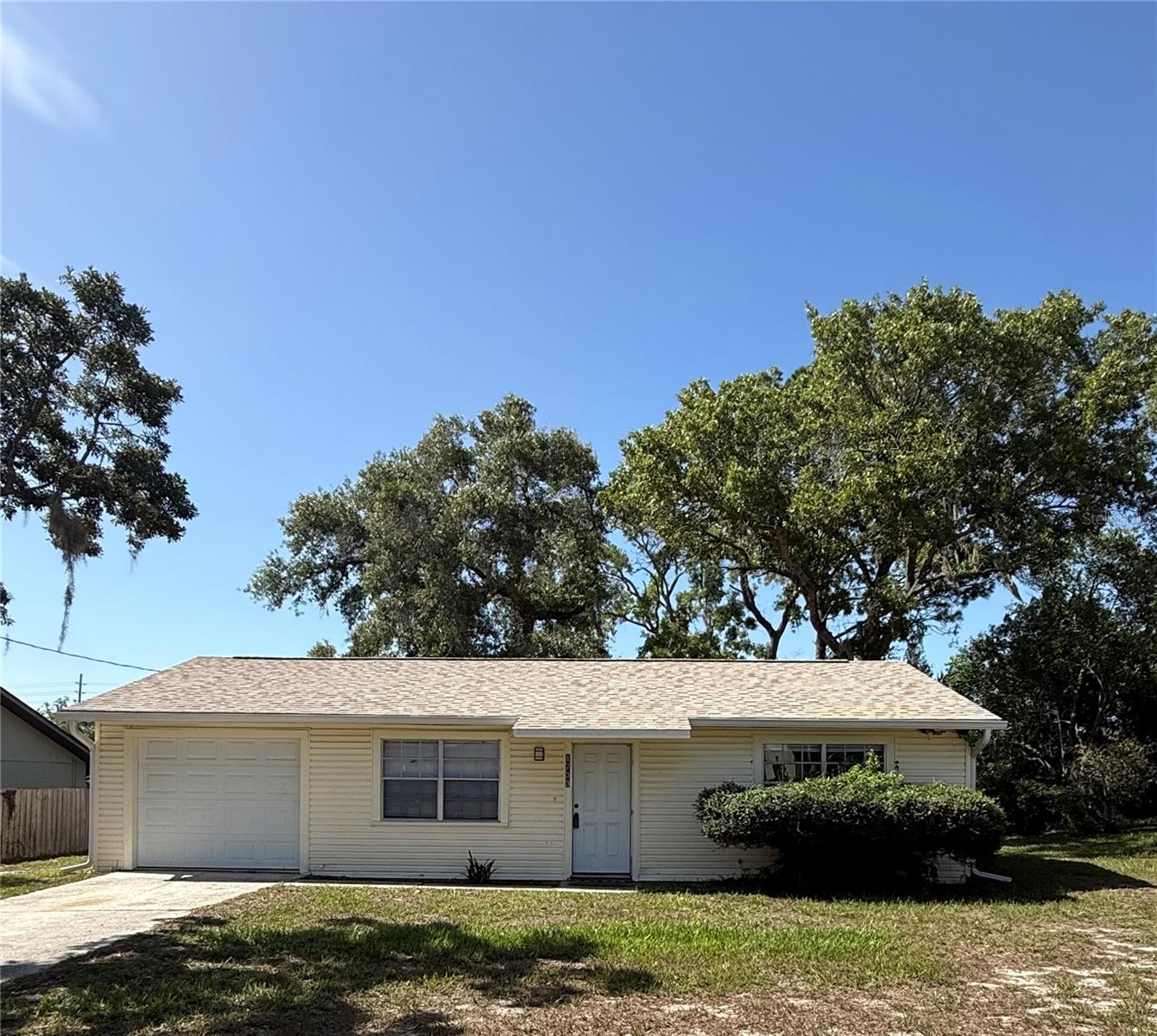 1733 LARKIN RD Property Photo 1