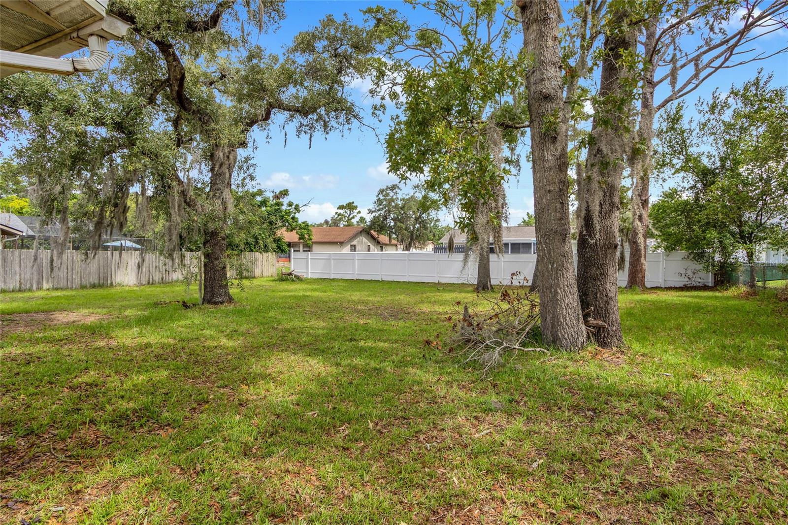 1733 Larkin Rd Property Photo 17