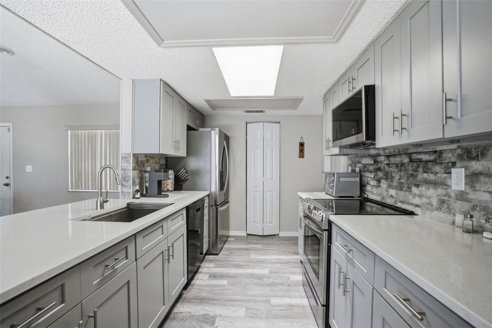 13032 Lola Dr Property Photo 20