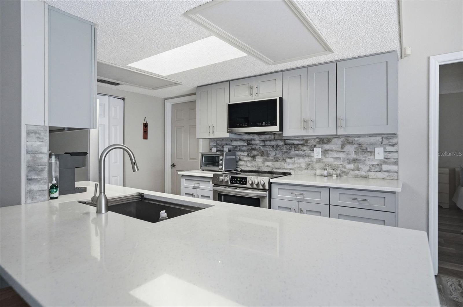 13032 Lola Dr Property Photo 21