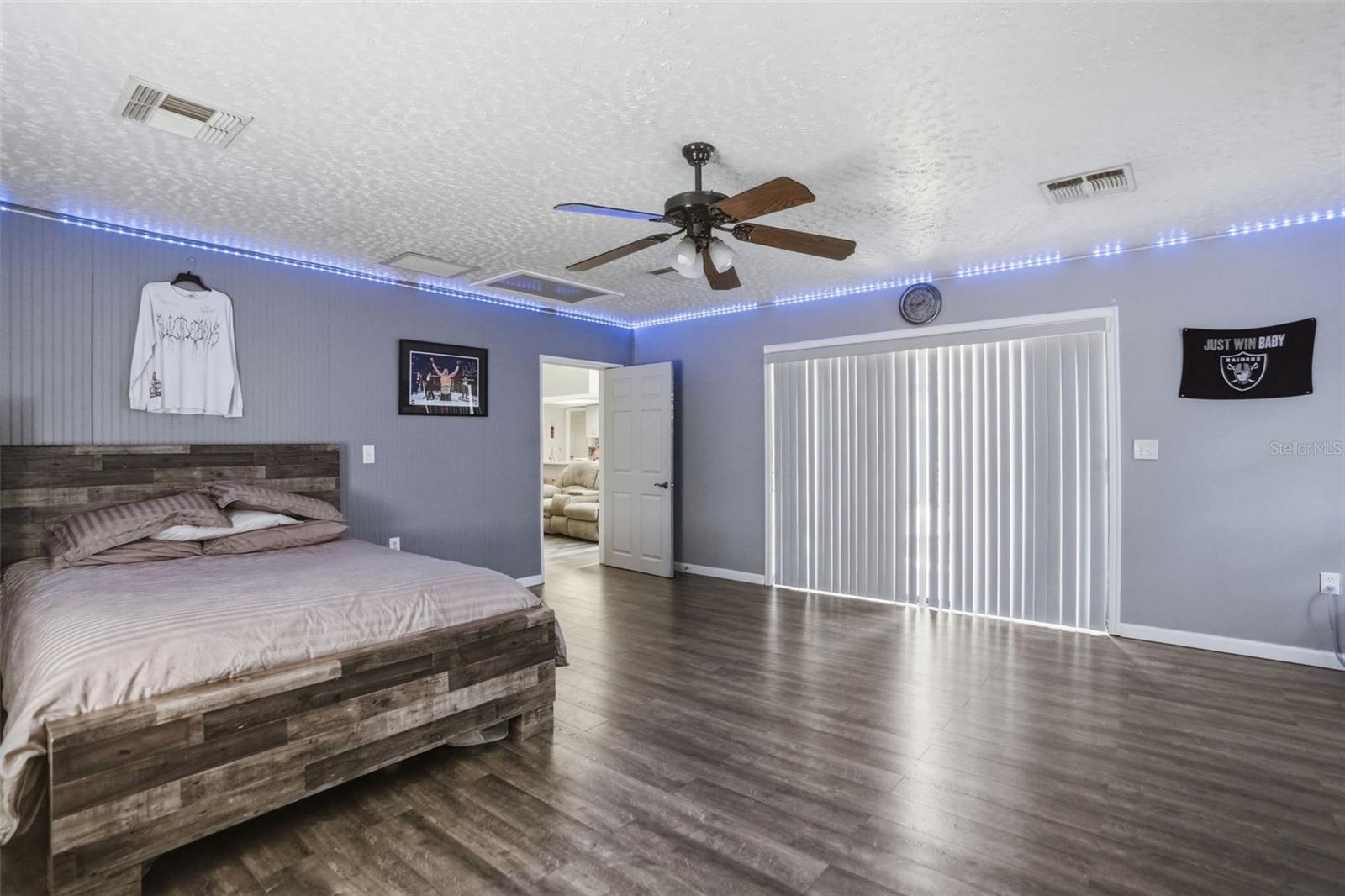 13032 Lola Dr Property Photo 35