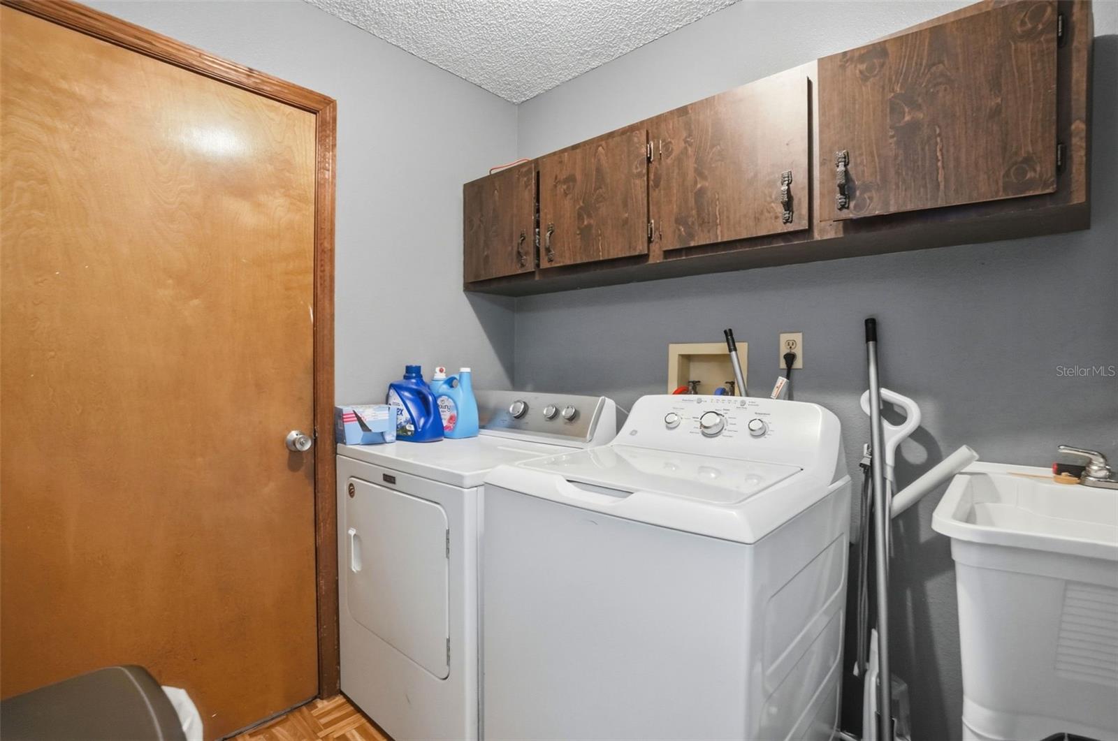 13032 Lola Dr Property Photo 36