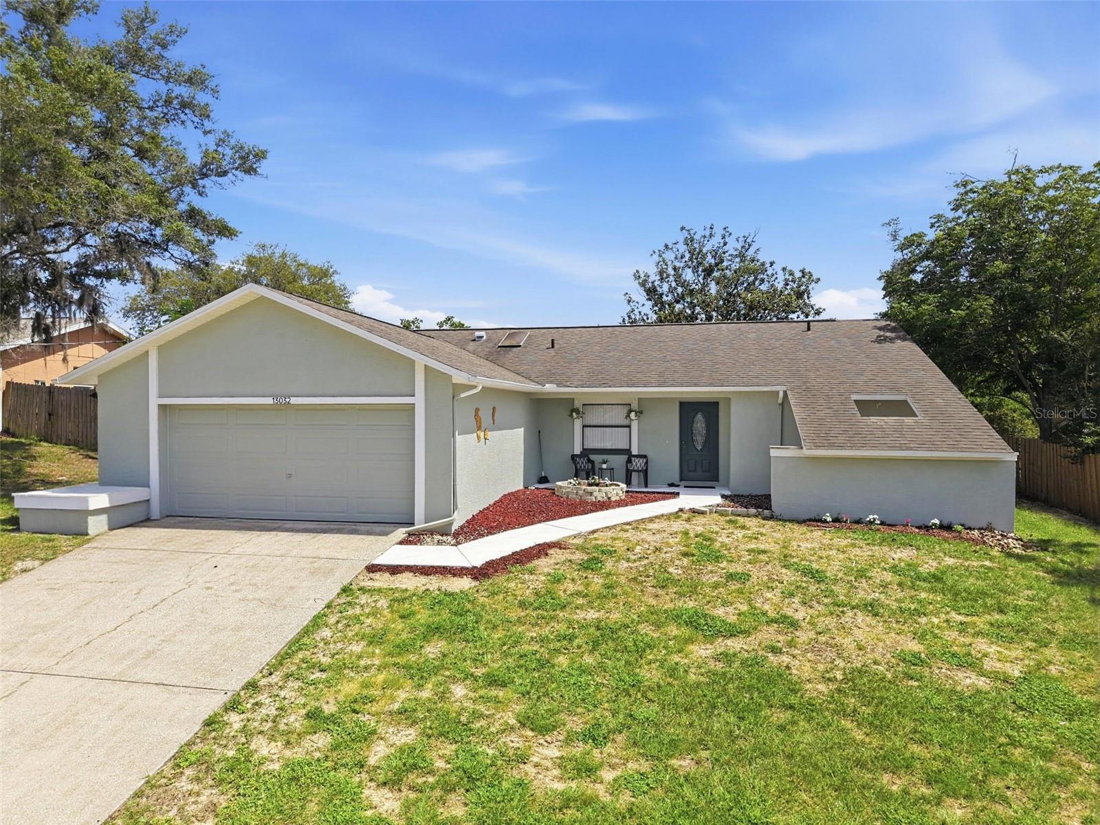 13032 Lola Dr Property Photo 47