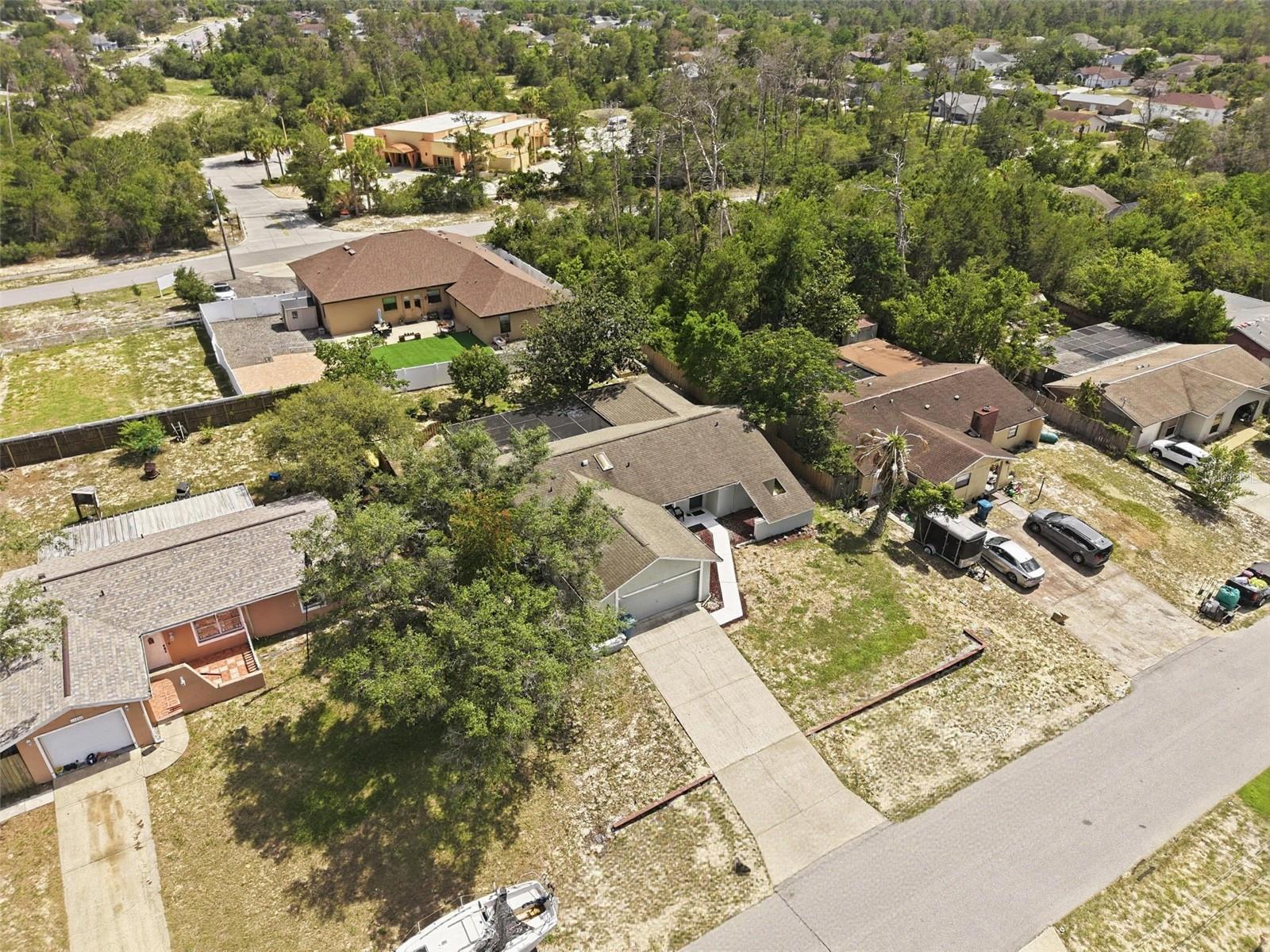 13032 Lola Dr Property Photo 54