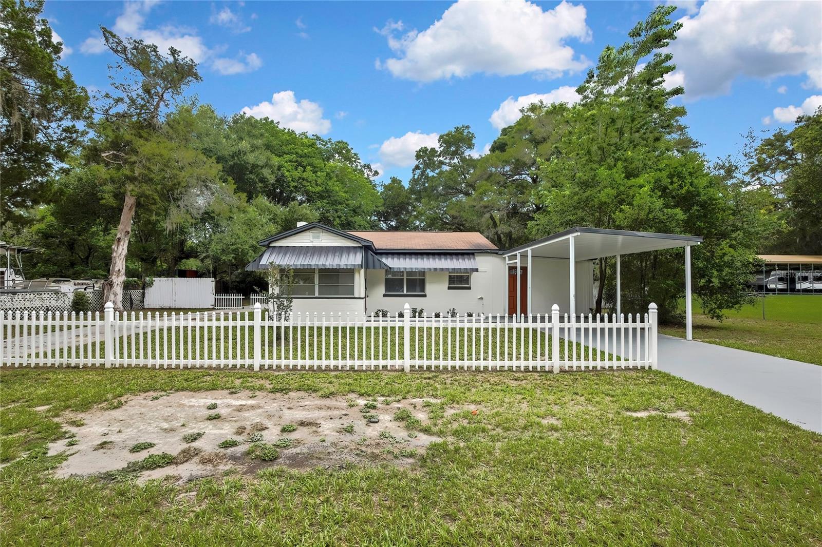 5175 E Live Oak Ln Property Photo 1