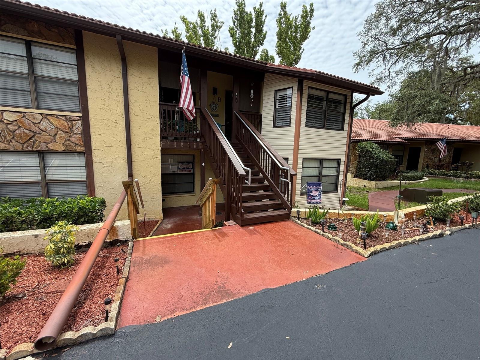 8621 Shadblow Ct #4 Property Photo 1