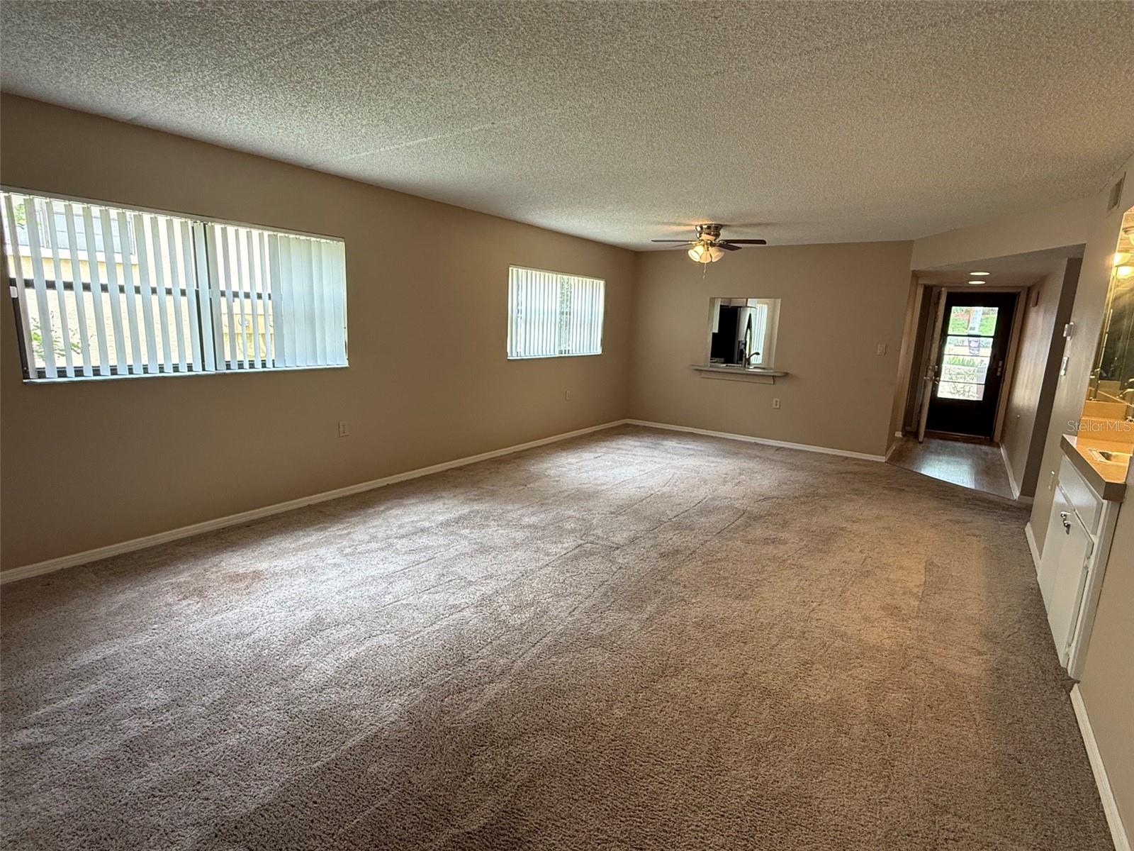 8621 Shadblow Ct #4 Property Photo 3