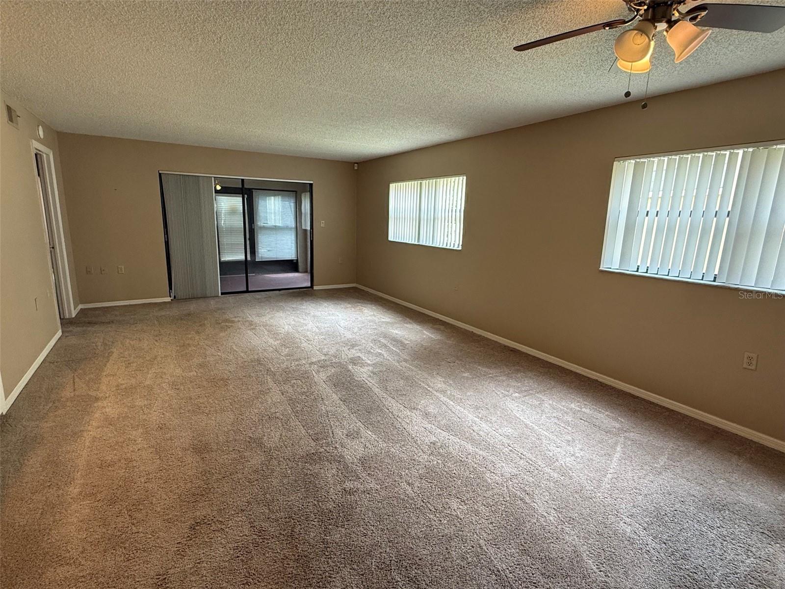8621 Shadblow Ct #4 Property Photo 4