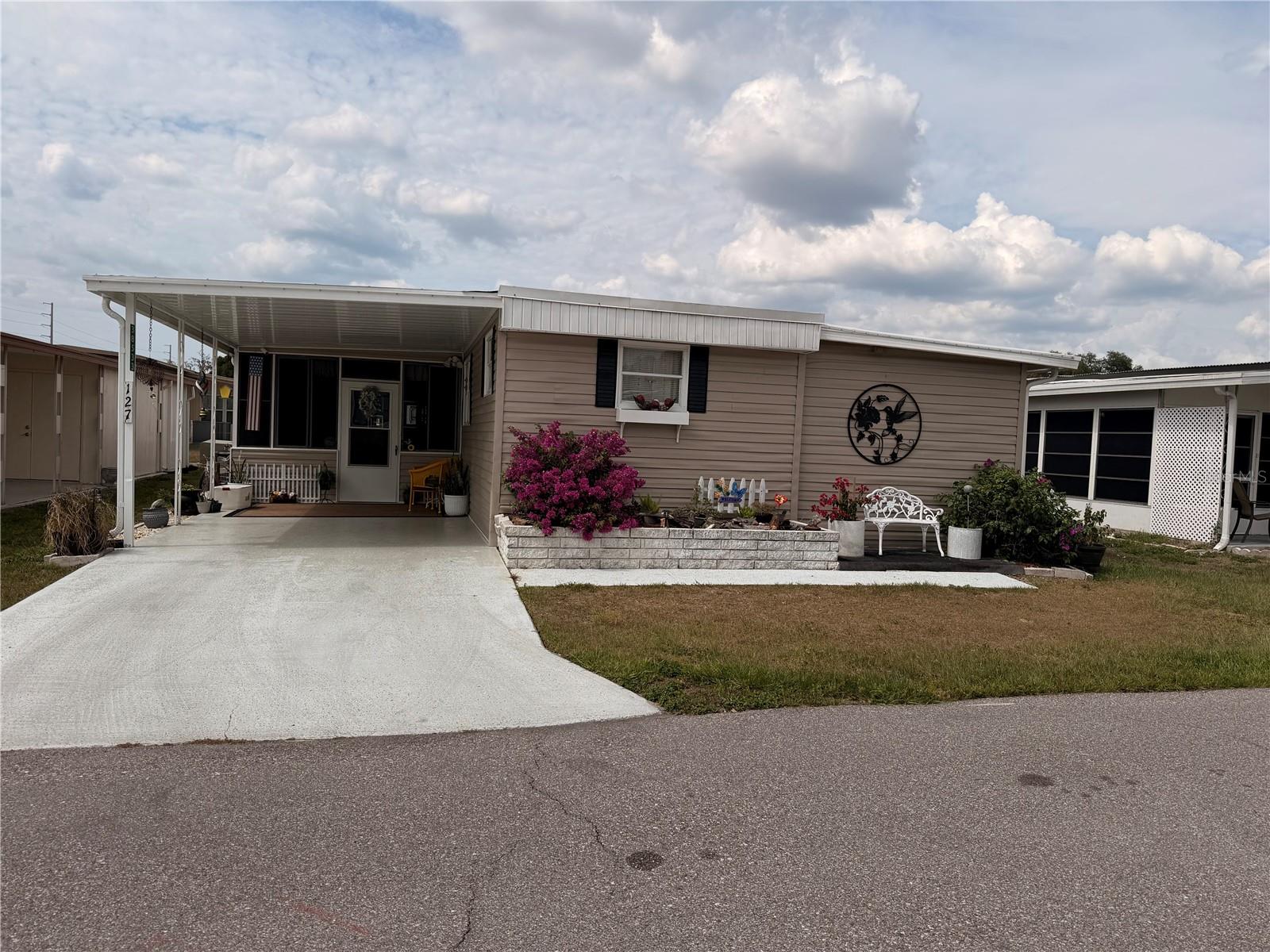 38533 Lansing Ave Property Photo 1