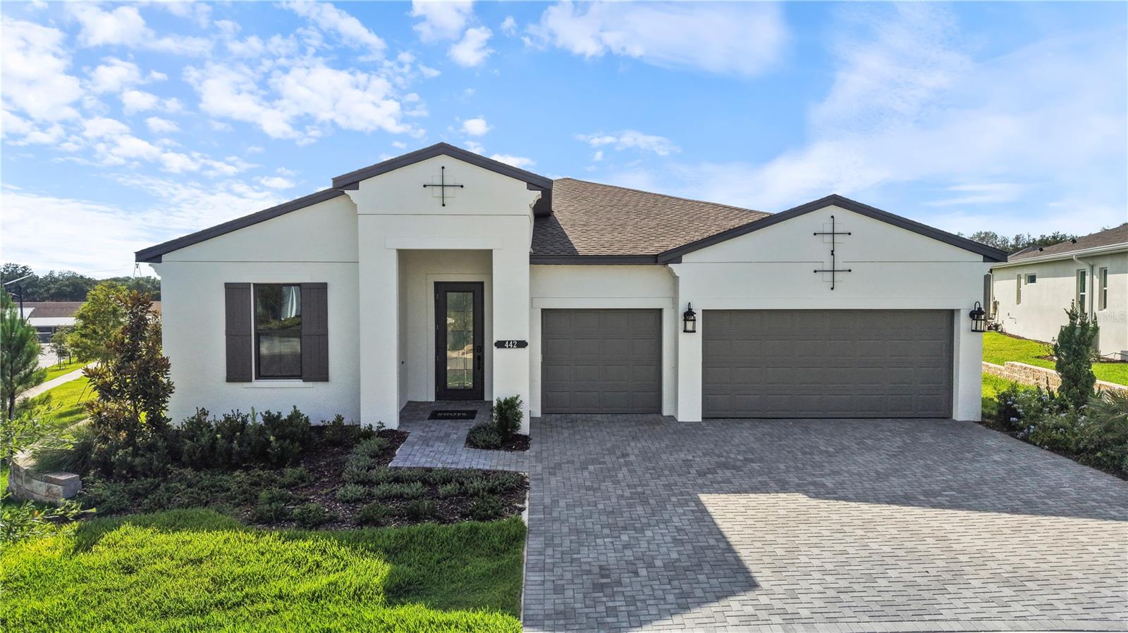 442 Turin Way Property Photo
