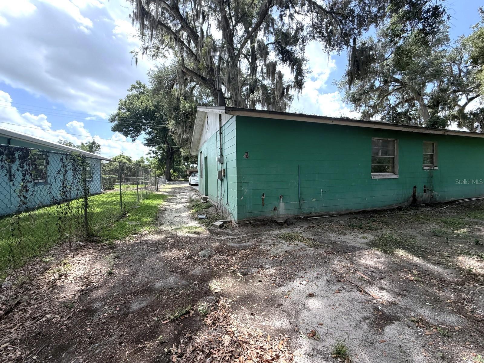 14741 12th St Property Photo 3