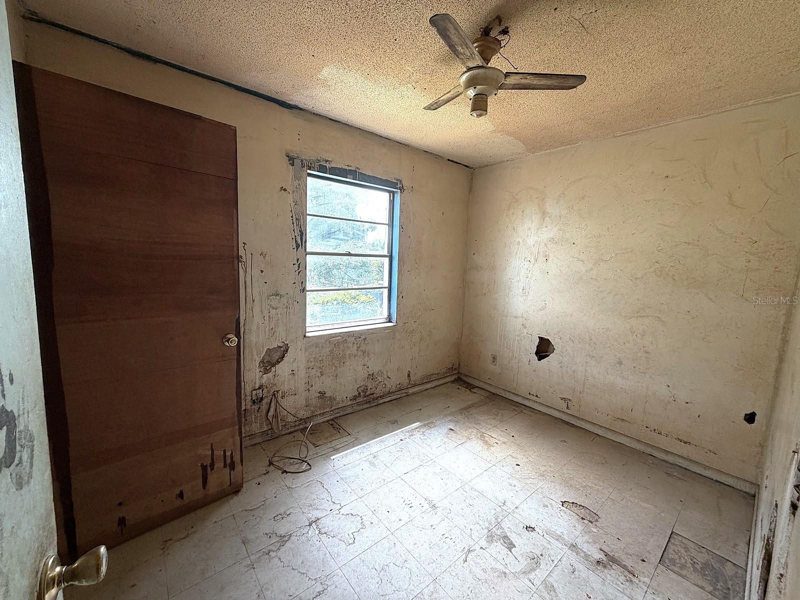 14741 12th St Property Photo 4