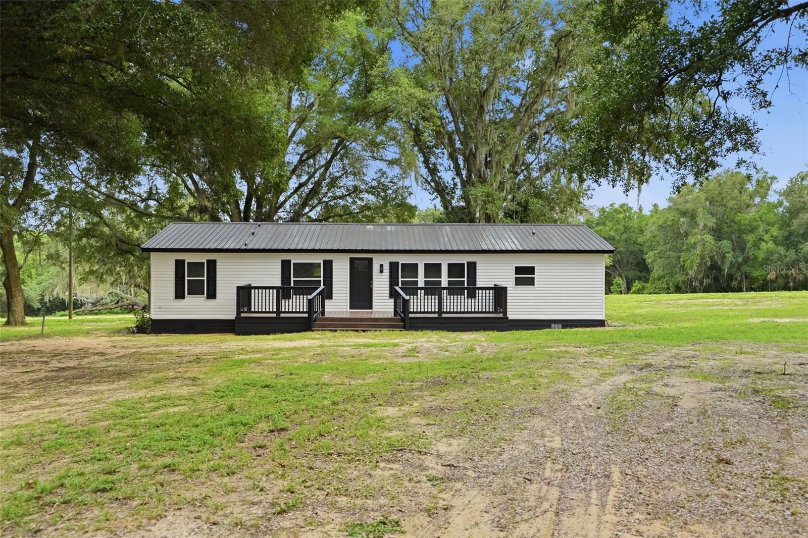 28470 Soaring Hawk Ln Property Photo