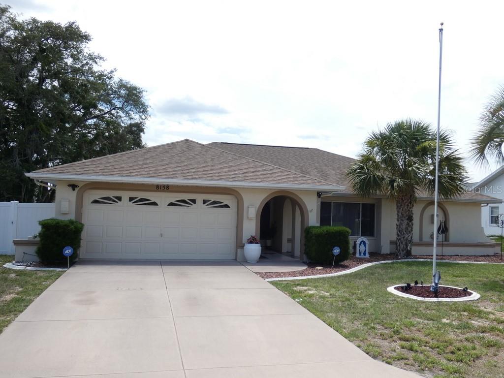 8158 WINDING OAK LN