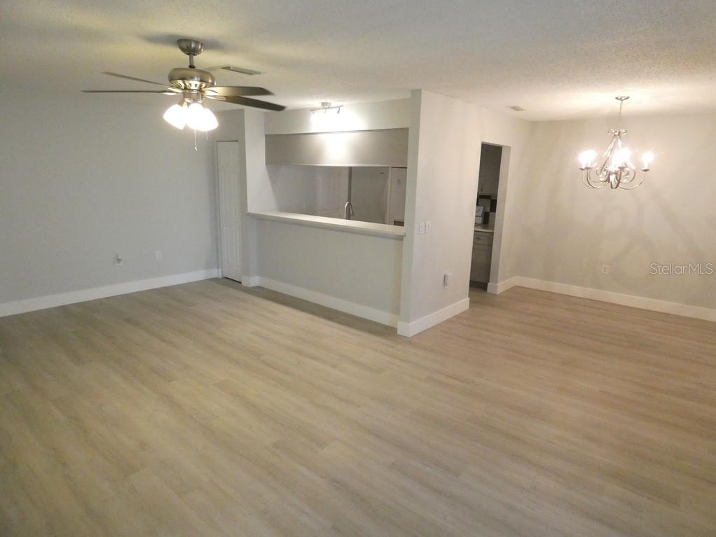 1024 10th Cir Se Property Photo 5