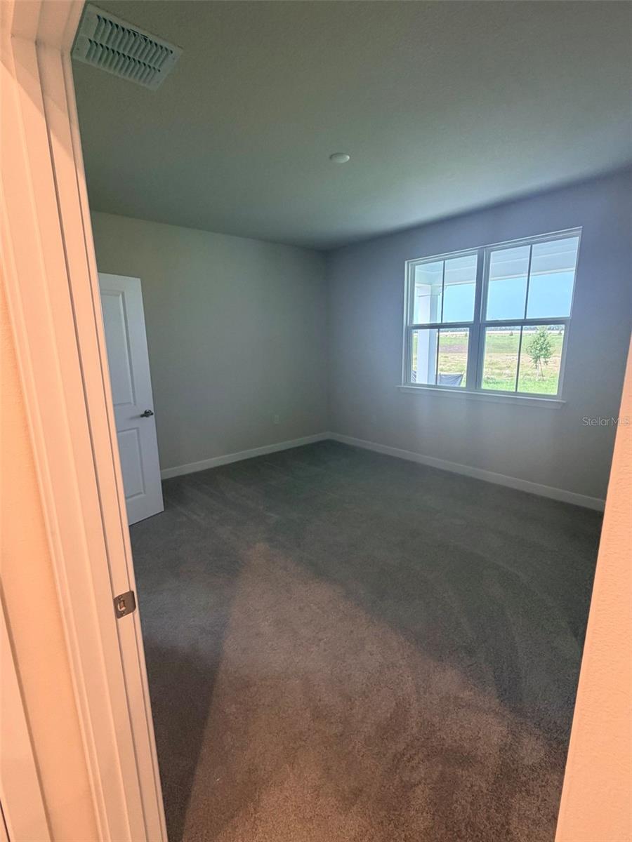 18740 Highland Dew St Property Photo 4