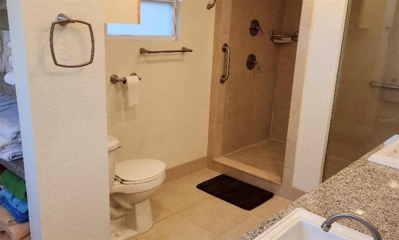 6371 Frank Ct Property Photo 10