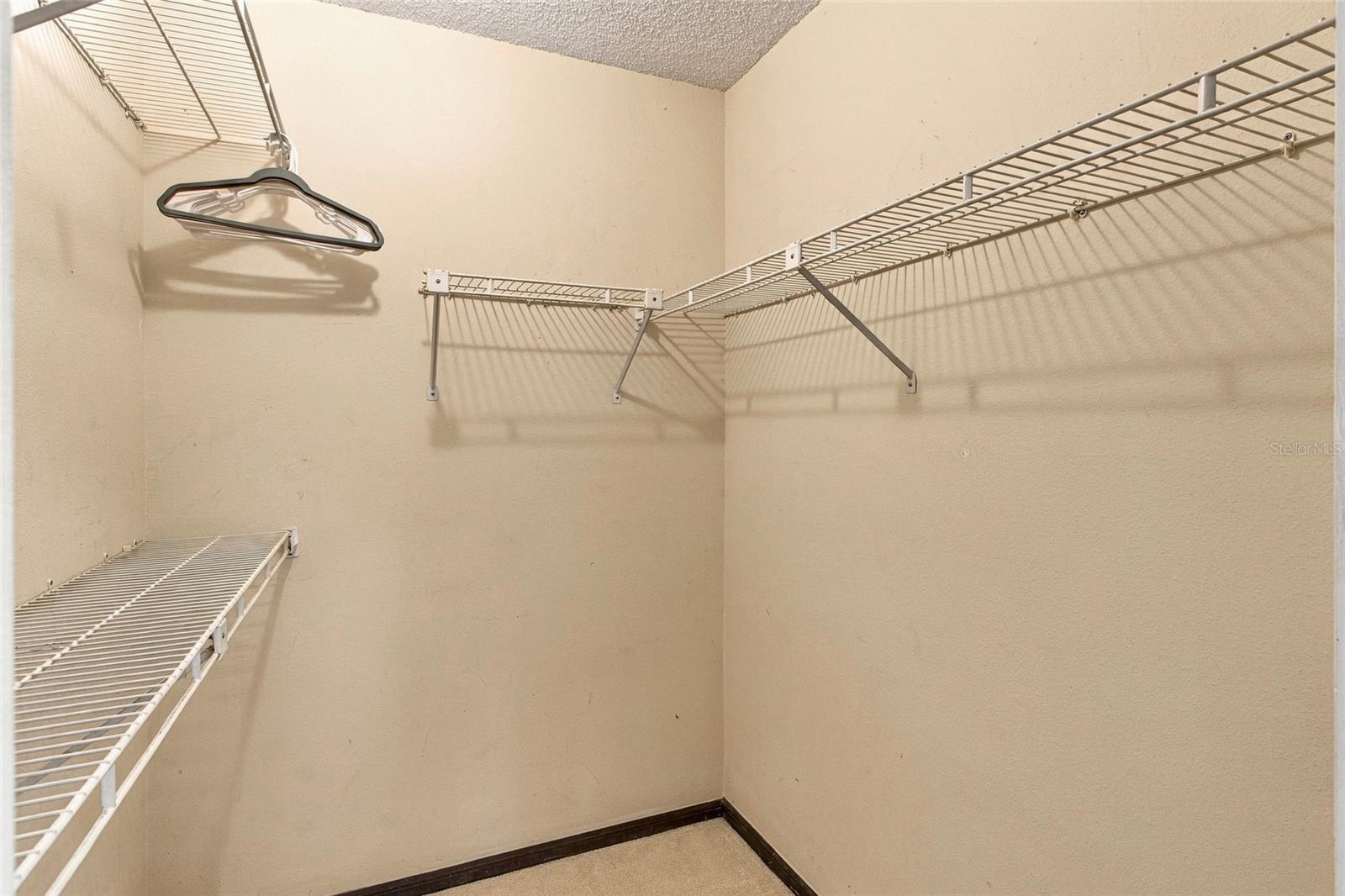1372 Haulover Ave Property Photo 23