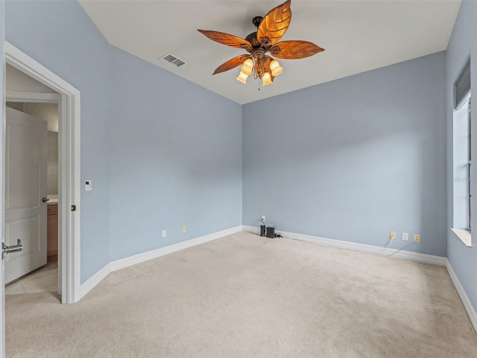 W7886468 Property Photo 29