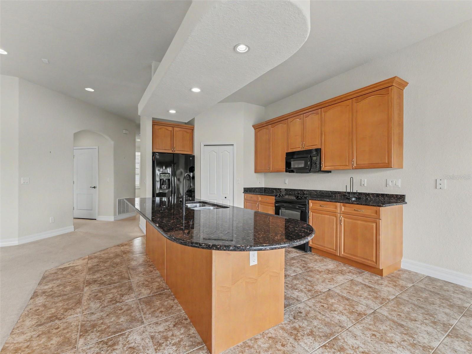 W7886468 Property Photo 66