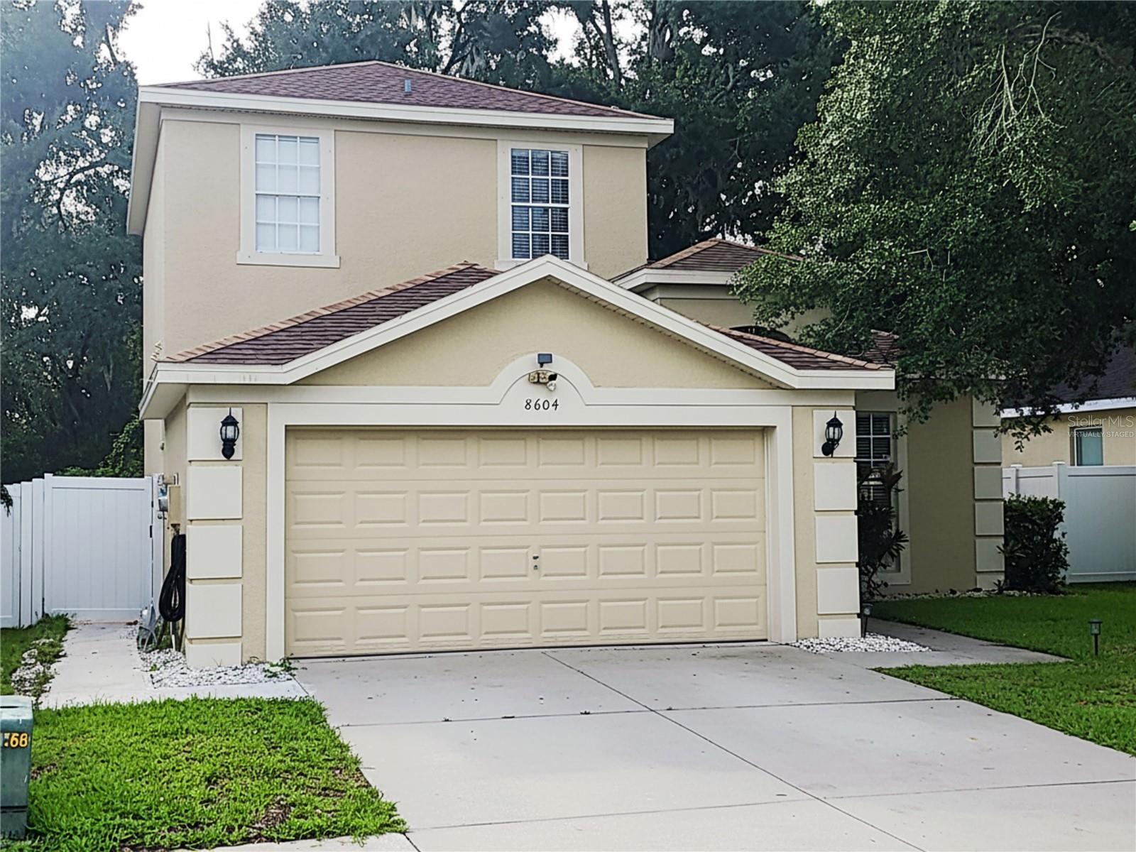 8604 Tidal Breeze Dr Property Photo 2