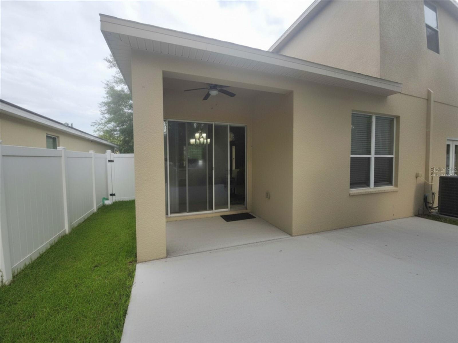 8604 Tidal Breeze Dr Property Photo 6