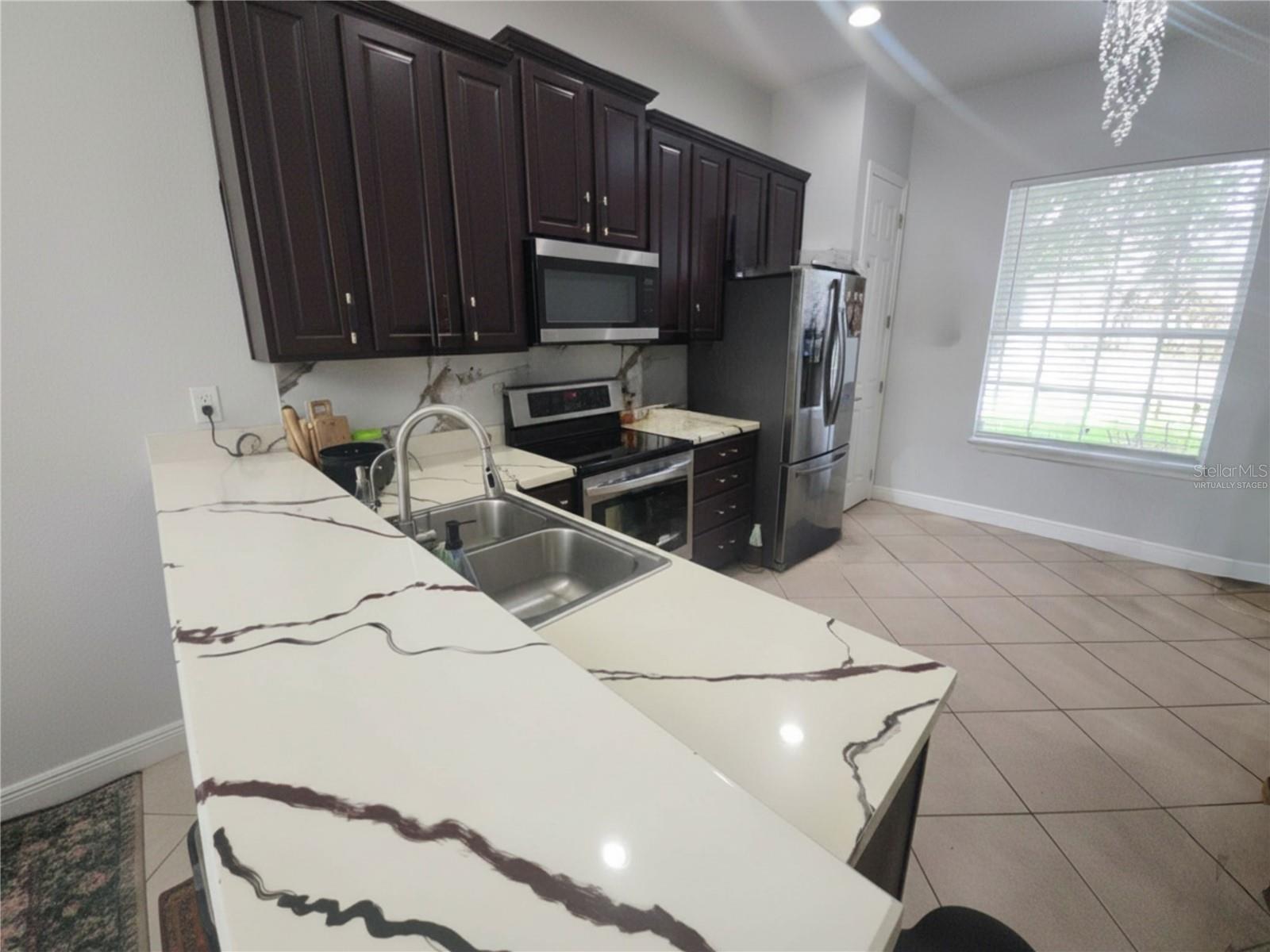 8604 Tidal Breeze Dr Property Photo 10