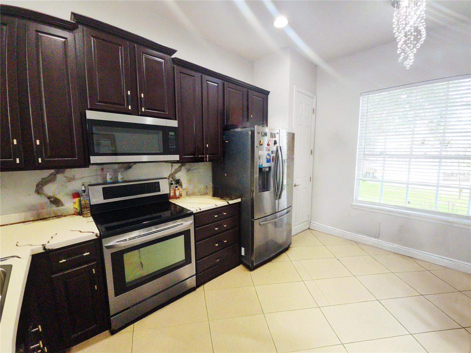 8604 Tidal Breeze Dr Property Photo 11