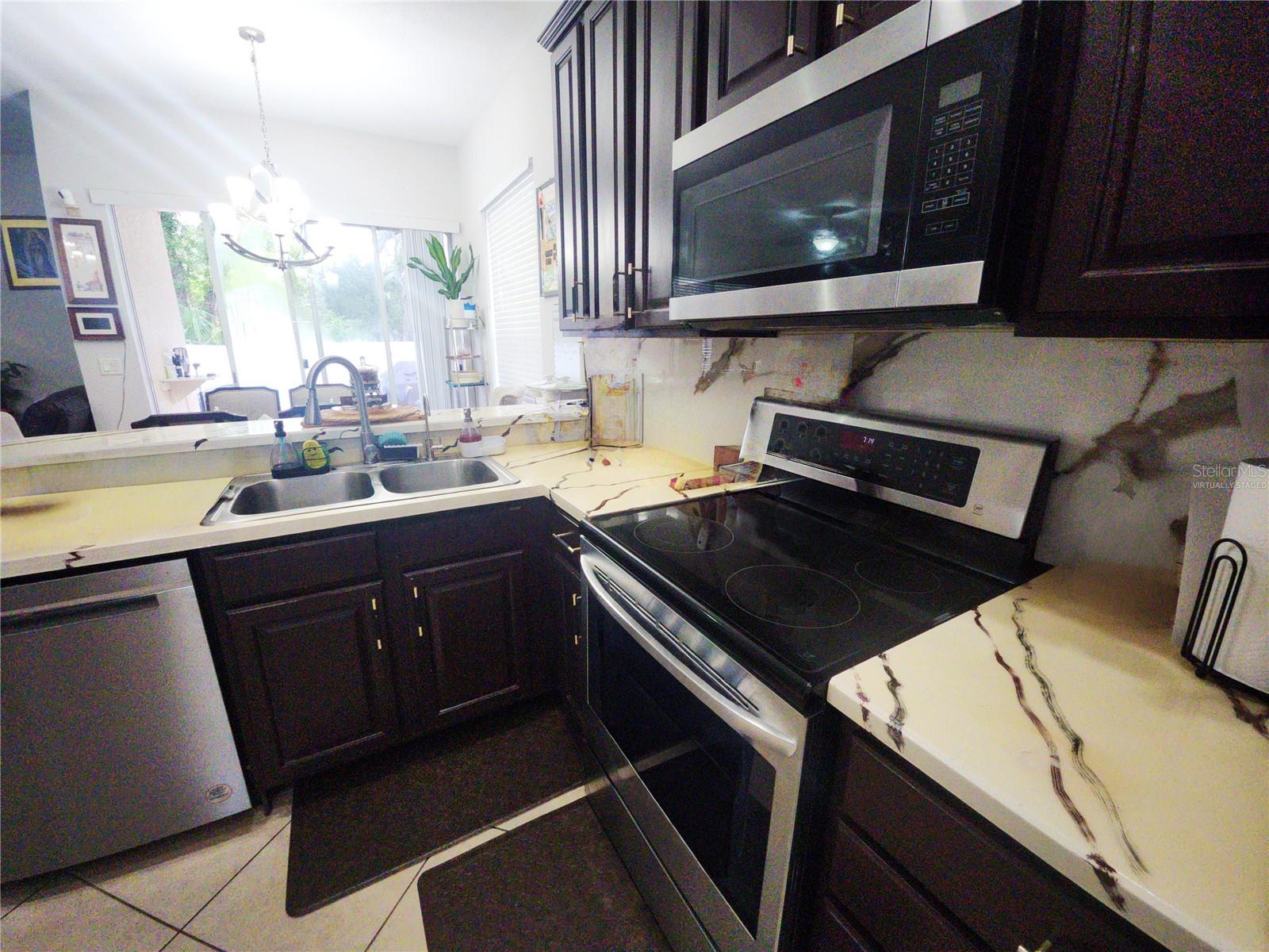 8604 Tidal Breeze Dr Property Photo 13